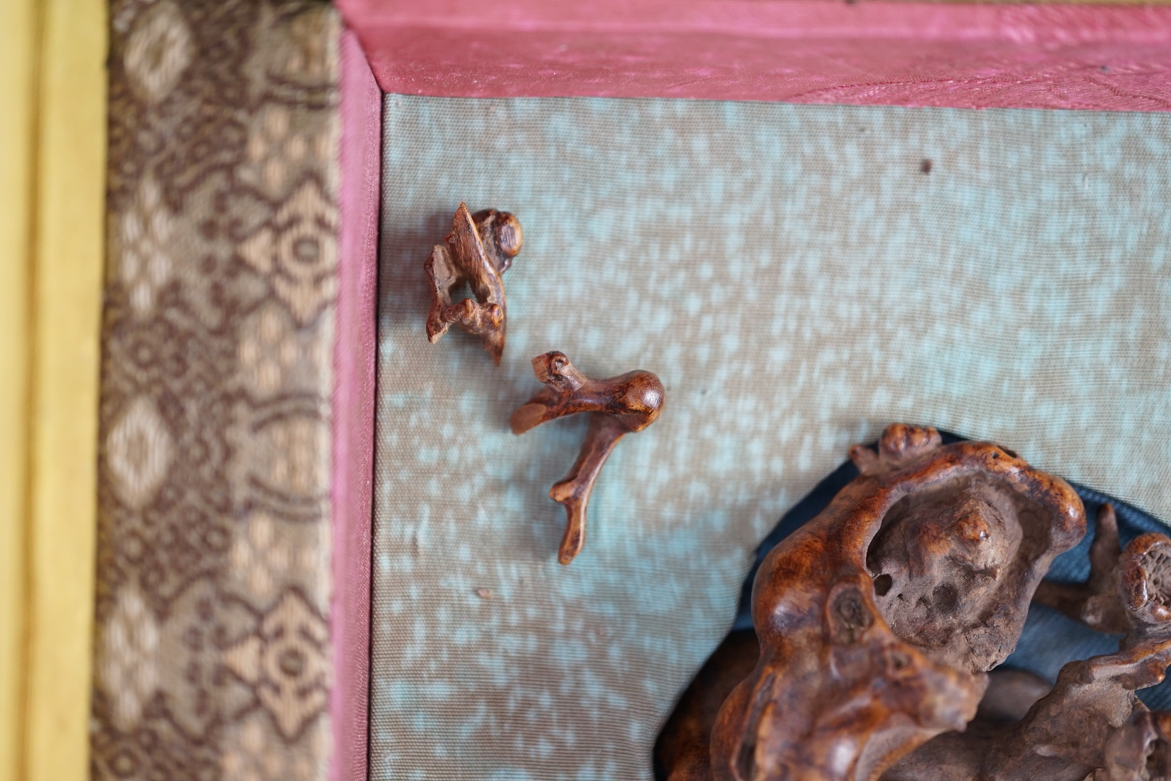 A Chinese aloeswood (?) carving, 10cm, boxed
